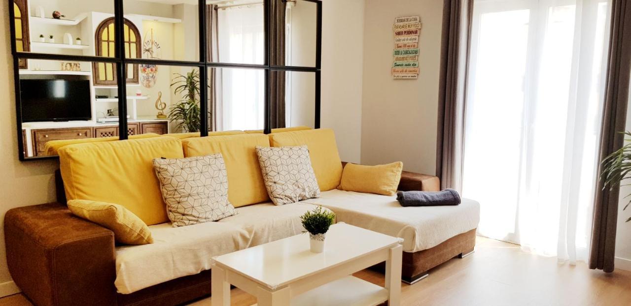 Apartamento Duplex Frente Al Mar Paseo Maritimo Torremolinos Apartman Kültér fotó