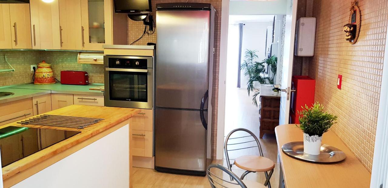 Apartamento Duplex Frente Al Mar Paseo Maritimo Torremolinos Apartman Kültér fotó