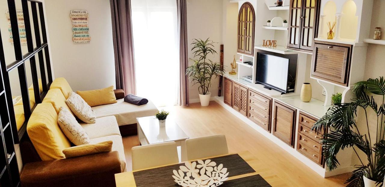 Apartamento Duplex Frente Al Mar Paseo Maritimo Torremolinos Apartman Kültér fotó